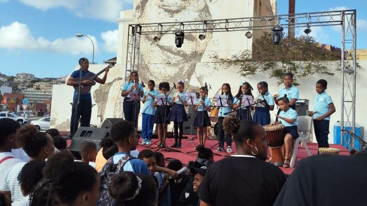 Crianças participam da Feira das Vocações