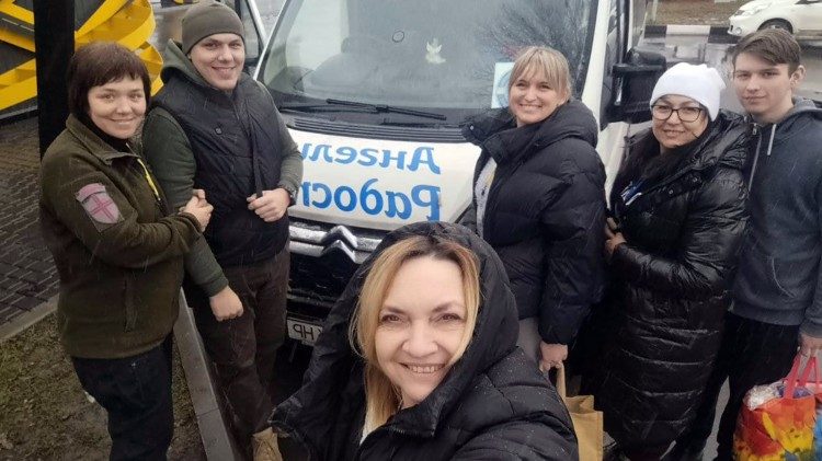 Anioły radości potrzebują samochodu