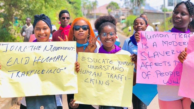 Des participants au lancement de campagne de lutte contre la traite des êtres humains, samedi 8 février 2025.