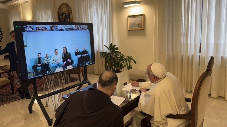 Z papieżem łączyła się ukraińska młodzież z duszpasterstwa dominikanów w Warszawie