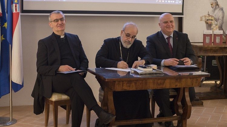 Ս. Գրիգոր Նարեկացիի «ԽՐԱՏԻՆ» խրուաթերէն թարգմանութեան ներկայացումը