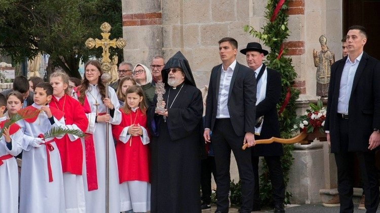 Հայազգի Ս. Վլաս հայրապետի տօն