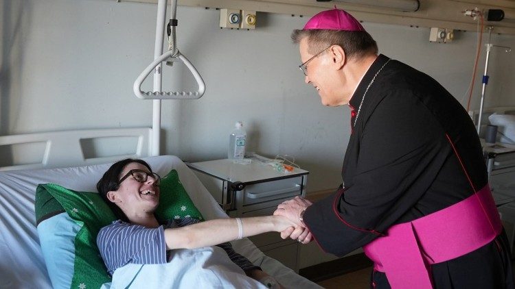 Umuhimu wa kusaida wagonjwa.