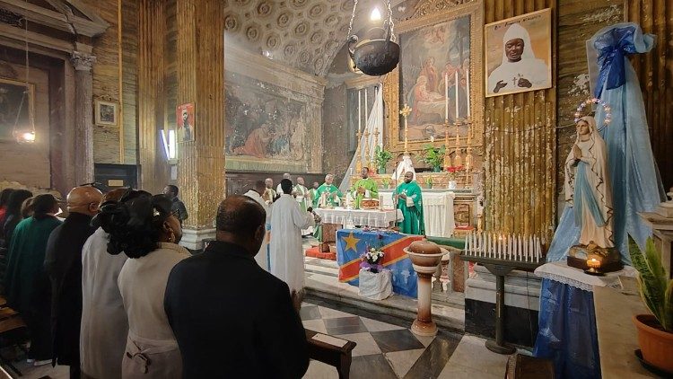 Messe pour la paix en RD Congo, à l'aumônerie congolaise à Rome, dimanche 16 février 2025.