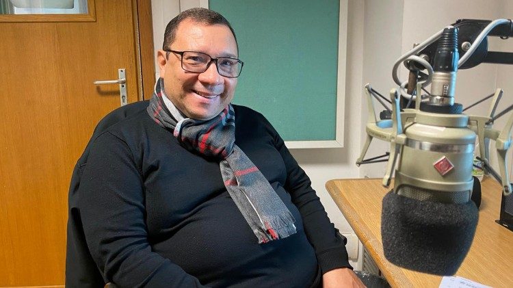 Presidente da Canção Nova, padre Wagner Ferreira visita a Rádio Vaticano