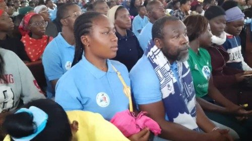 Cameroun: 4 000 jeunes de Yaound&eacute; envoy&eacute;s en mission comme p&egrave;lerins de l’esp&eacute;rance