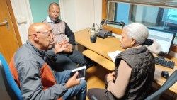 Stálí jáhni z Kapverd na návštěvě ve studiu Vatikánského rozhlasu