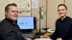 O. Martin Jarábek s o. Petrom Olasom, správcom SKM v Ríme