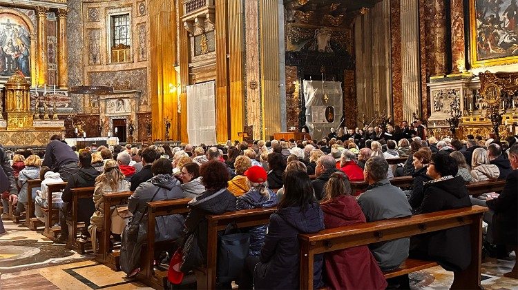 2025.02.28 Pellegrinaggio lituano, Messa nella Chiesa del Gesù