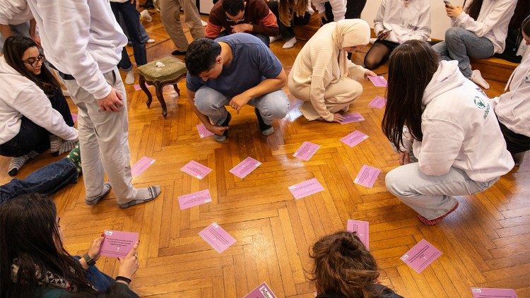 Actividades artísticas realizadas durante el encuentro "Meaning Meets Us" de Scholas Occurrentes. (Foto de Scholas Occurrentes)