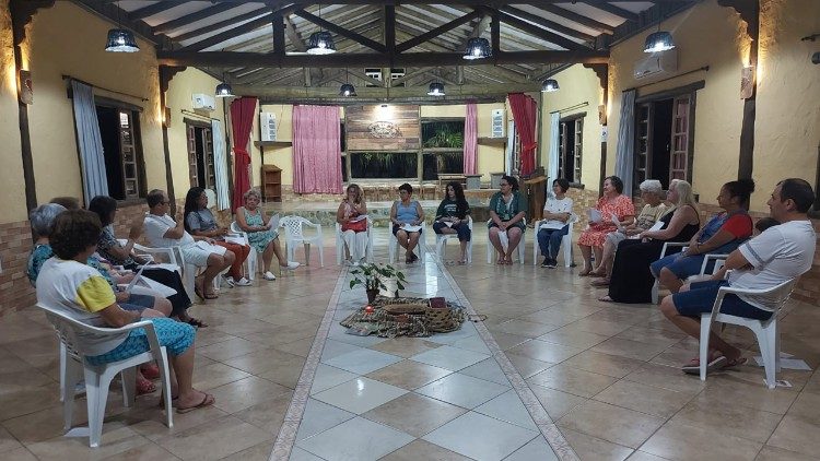 Momento de conviv&ecirc;ncia fraterna e reflex&otilde;es