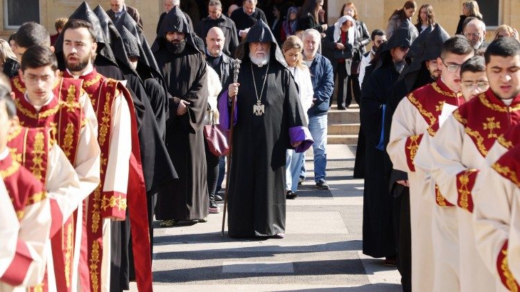 2025.01.02 Messa per il nuovo anno ad Antelias - Aram I