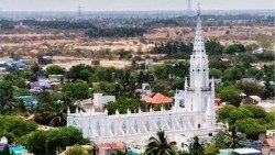 கள்ளிகுளம் அதிசய பனிமாதா ஆலயம்