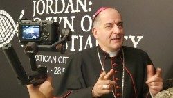 Archbishop Dal Toso at the exhibit in Jordan