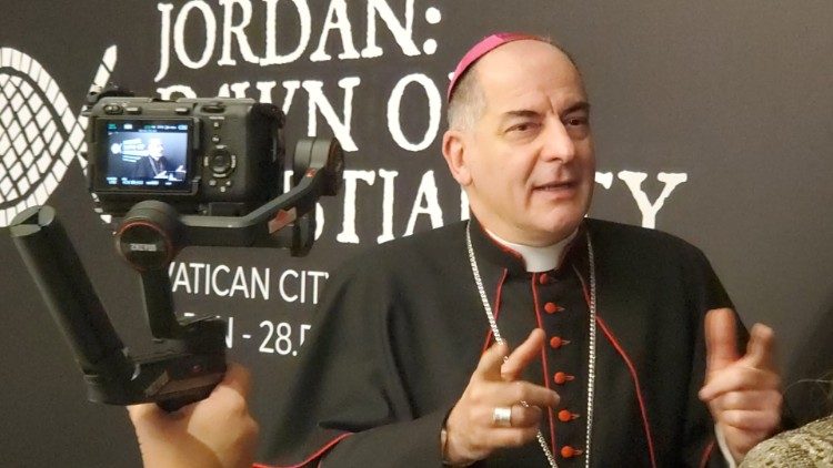 Archbishop Dal Toso at the exhibit in Jordan