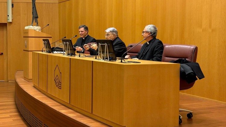 Participantes na abertura do “Studium” organizado pelo Dicastério das Causas dos Santos (Vatican Media)