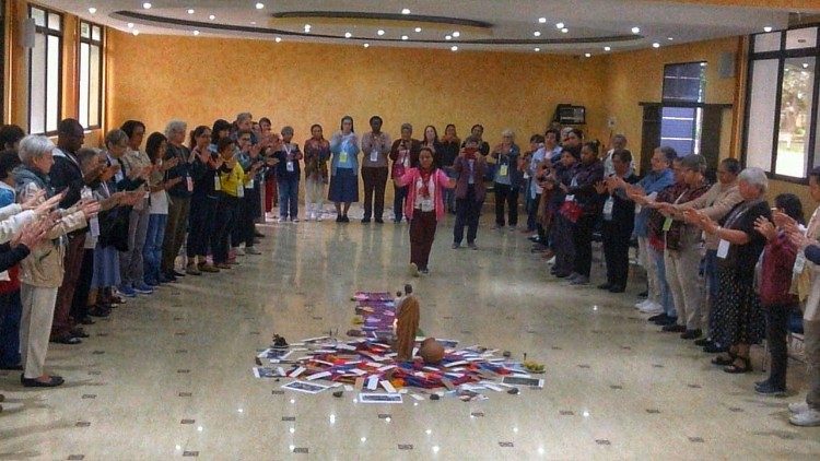 "Todo membro da Família São José deve atuar no mundo inspirado no amor trinitário porque por ele tudo foi criado."