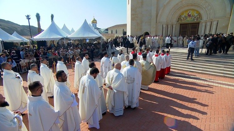 La procesión inicial