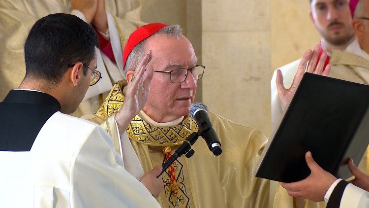 El Cardenal Secretario de Estado Pietro Parolin durante la misa