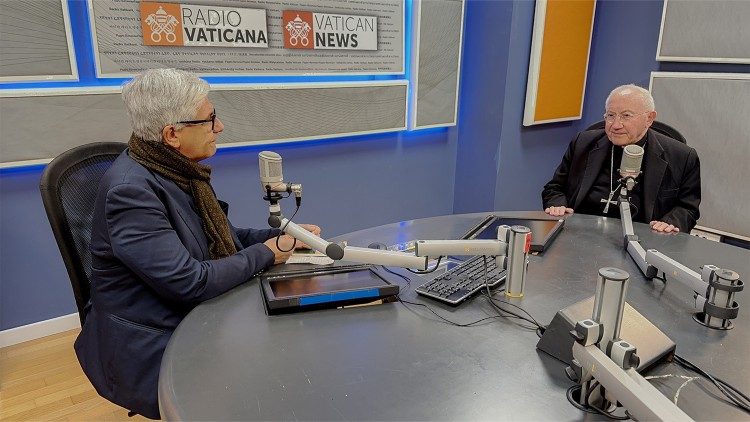 L'intervista negli studi di Radio Vaticana