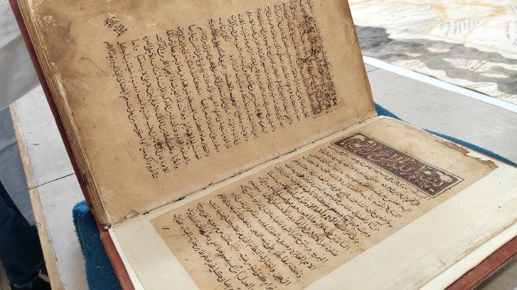 La Biblioteca Apostolica Vaticana alla Biennale delle Arti Islamiche di Jeddah. Uno degli esemplari restaurati