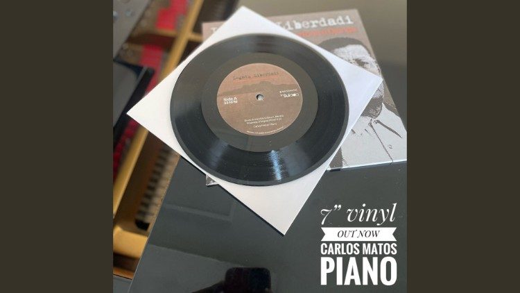 O Vinil "Legadu: Liberdadi"