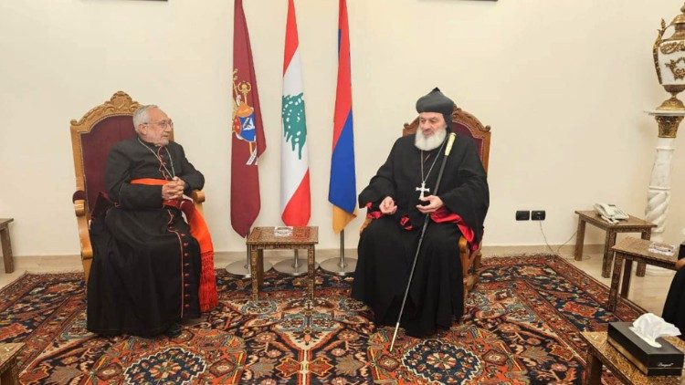 2025.01.22 Il Patriarca Afram II visita Patriarca Minassian