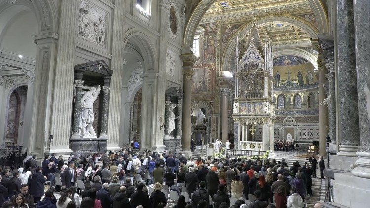 L'apertura del Giubileo del Mondo della Comunicazione nella basilica di San Giovanni in Laterano