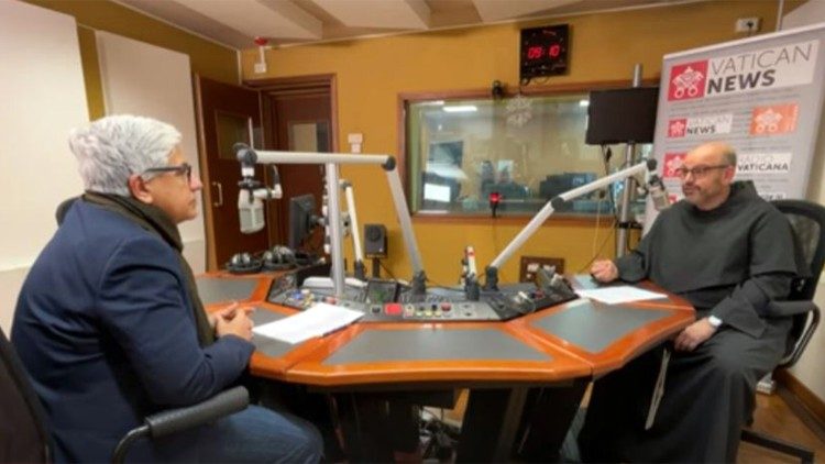 L'intervista a padre Benanti del direttore editoriale dei media vaticani, Andrea Tornielli