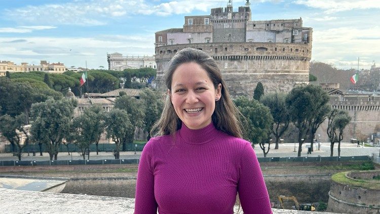 Stefanie Bross bei ihrem Besuch bei Radio Vatikan, im Kontext des ,Jubiläums der Kommunikation'