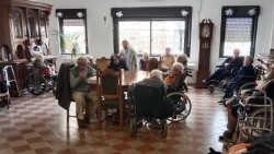 त्रोपेया का वृद्धाश्रम