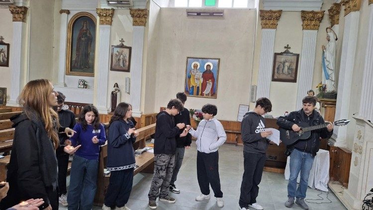 Среща на младежи от Неокатехуменалния път от Никополската епархия