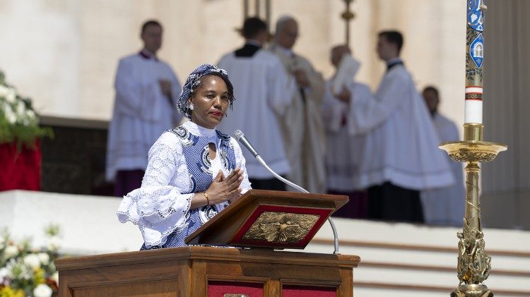 Mama Evaline Ntenga Malisa Ntenga, Rais Wanawake kanda ya Afrika.