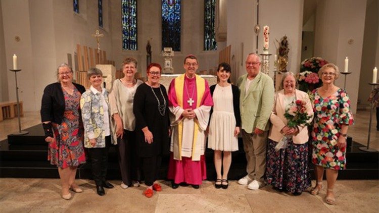 Bischof Krämer mit den Beauftragten (Foto: Bistum Rottenburg/Stuttgart)