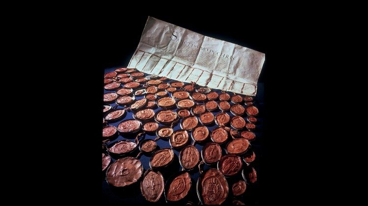 Carta enviada a Clemente VII por los Lores de Inglaterra, fechada el 13 de julio de 1530, solicitando la anulación del matrimonio de Enrique VIII con Catalina de Aragón.