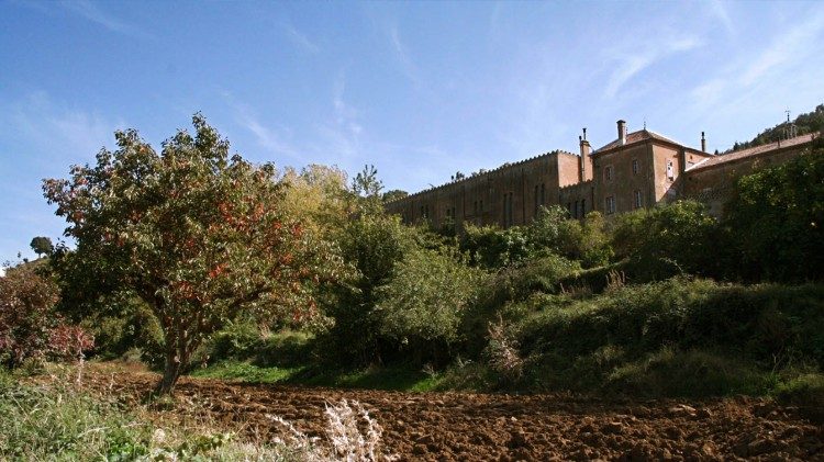 Une vue du monast&egrave;re de Tibhirine