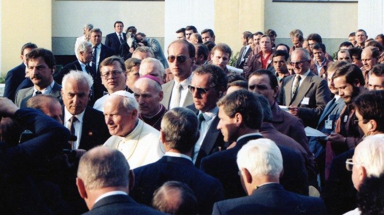 Wizyta Jana Pawła II w Zakładzie Karnym w Płocku, 7 czerwca 1991 r.