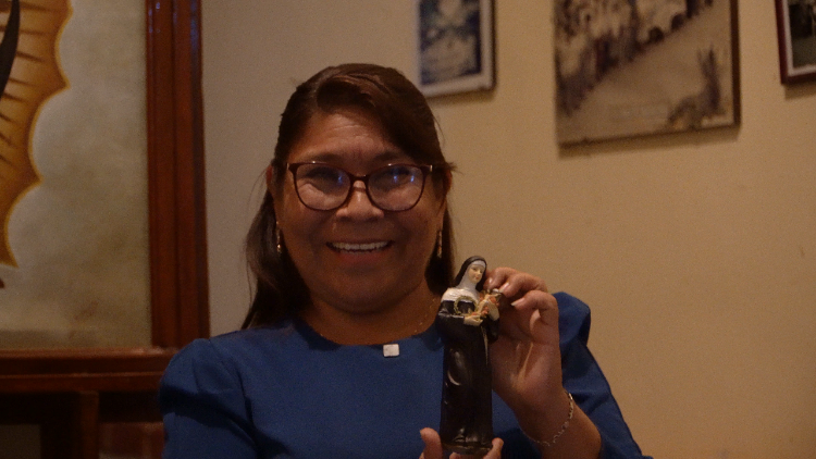 Una feligresa recuerda la devoción de monseñor Prevost a santa Rita de Casia.