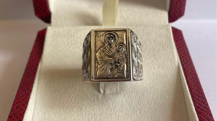 Prsten koji je Papa darovao apostolskim nuncijima