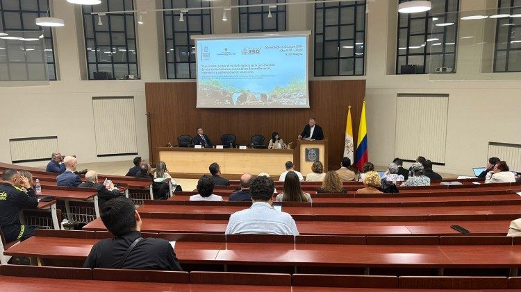 The forum entitled, “Just Transitions: The Role of the Church in Shaping a Latin American Vision of Social, Economic, and Environmentally Sustainable Development”, called to mind the dual challenge many Latin American countries face