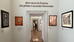 Entrée de l'exposition dans les musées du Vatican. 