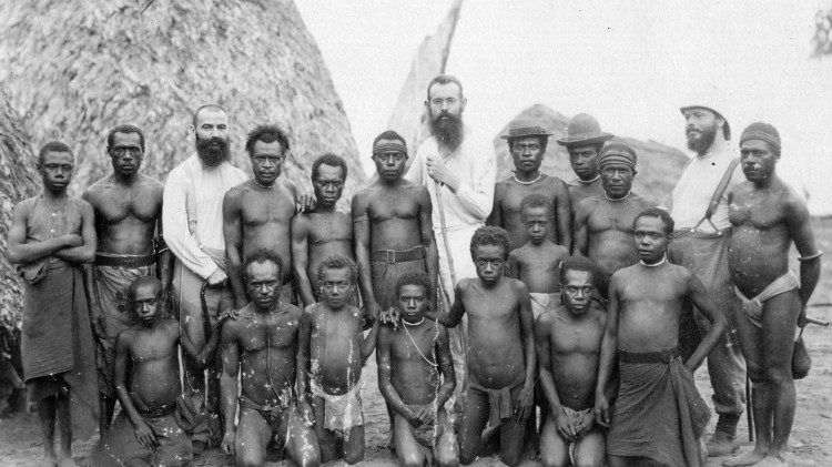 Evangelists in Papua New Guinea at the beginning of the 20th century