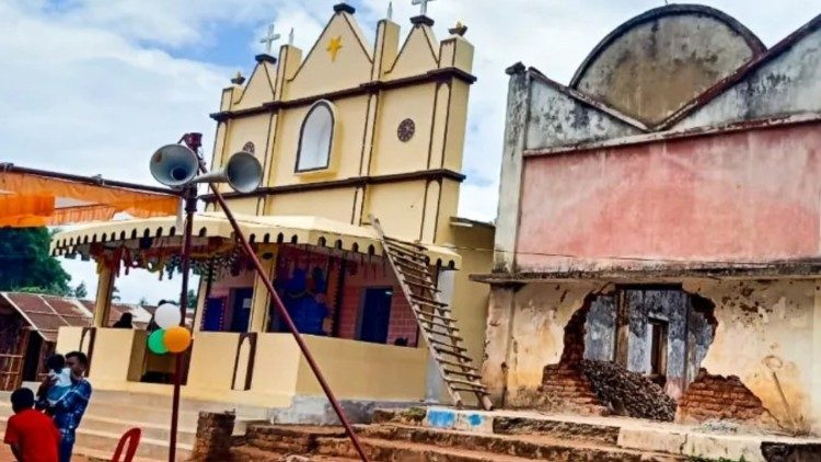 Uma igreja recentemente inaugurada em Orissa.