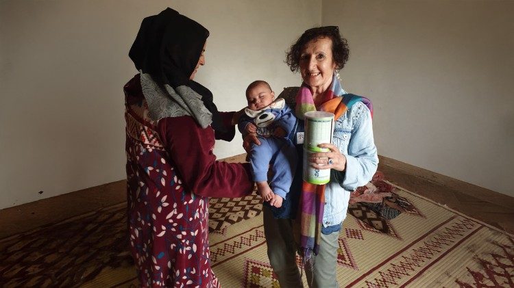 Distribution de lait pour les nourrissons à Homs et sa province