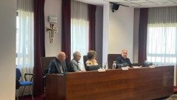 Konferencja prasowa prezentująca raport włoskiej Caritas 