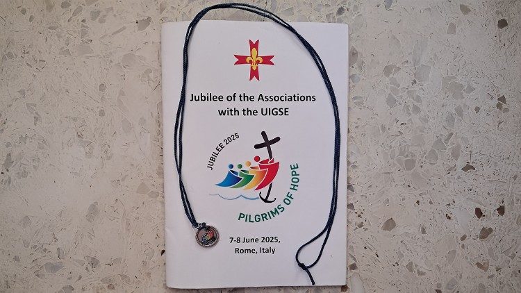 Az egyházi mozgalmak és közösségek szentévi zarándoklatának kiskönyve