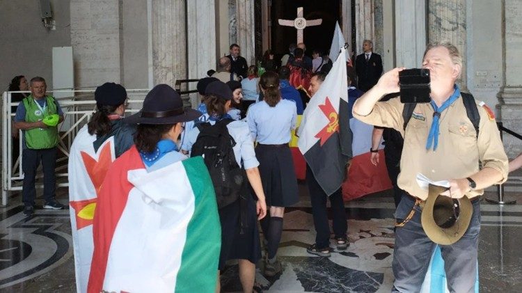 Bevonulás a Szent Péter bazilikába