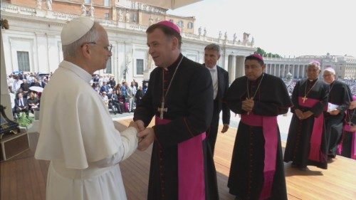 Епископ Павло Гончарук: &laquo;Церковь — на защите народа&raquo;