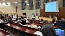 Форум у Грыгарыянскім універсітэце. Ілюстрацыйнае фота