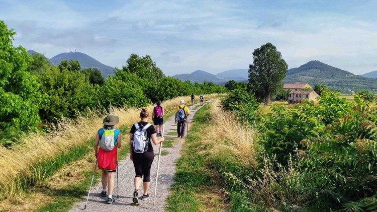 Cammino lungo la Romea Strata